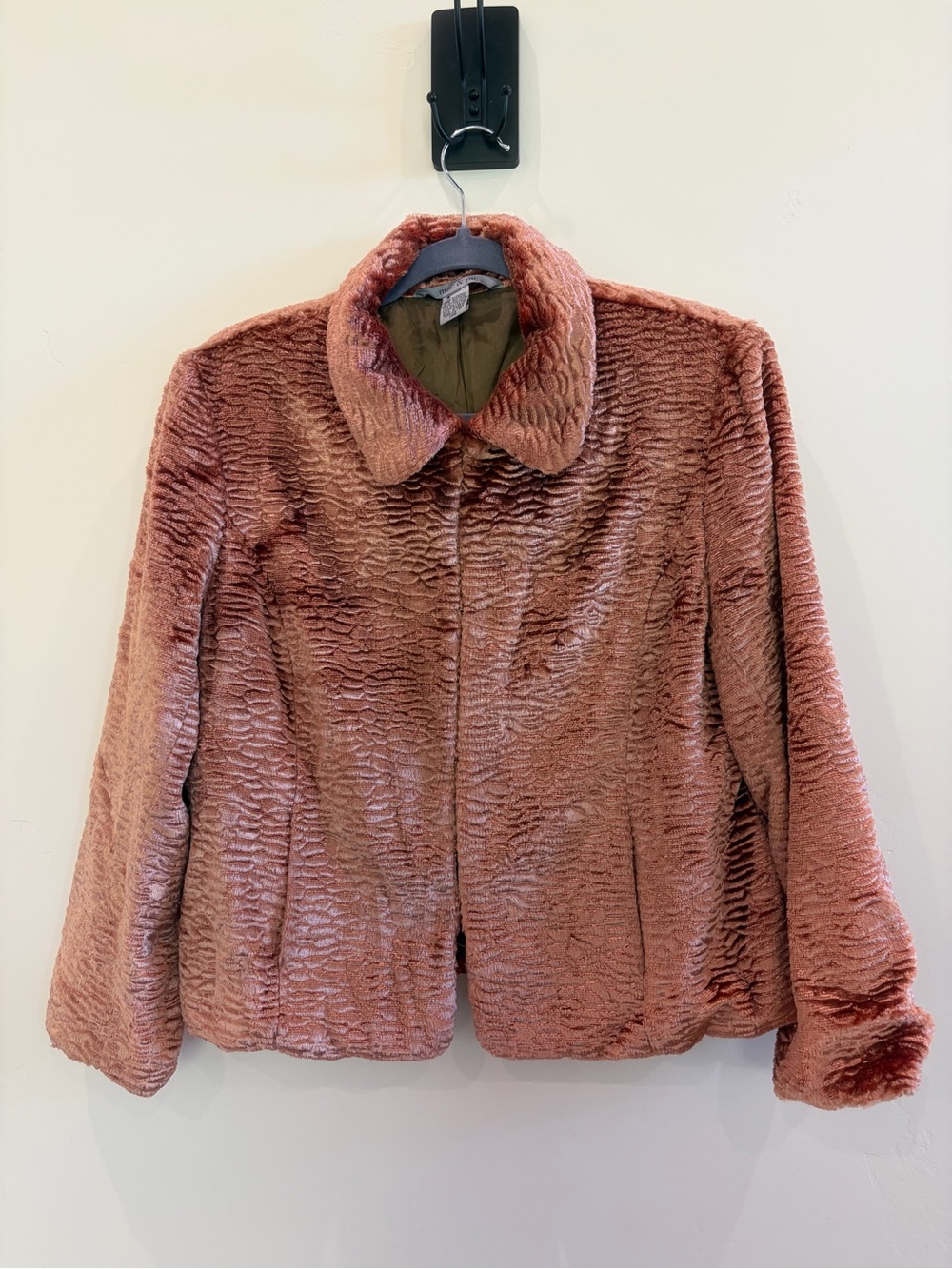 mac & jac Plush Faux Fur Blazer Jacket in Dusty Mauve